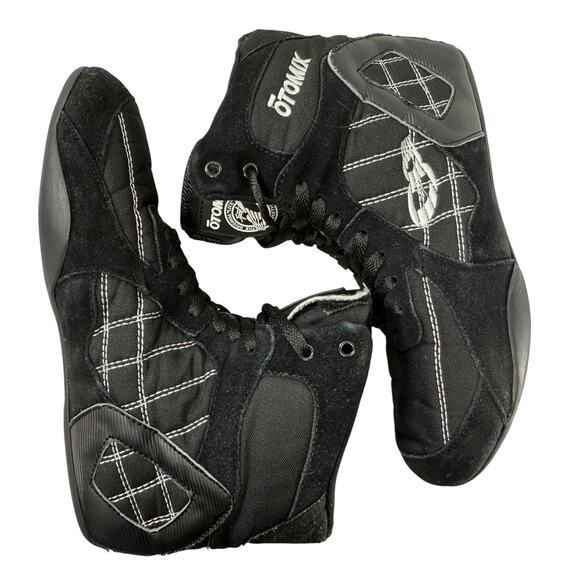 Shoes - Picture 7 of 10